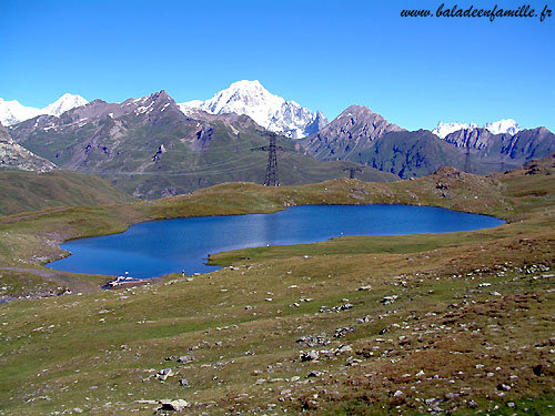 Lac Longet et le massif du Mont Blanc