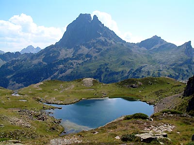 Lac du Miey et Pic du midi d'Ossau