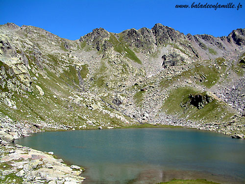 Le lac du Petit et l'arte du Tachuy