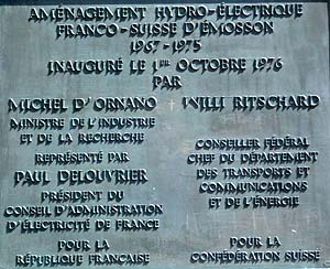 Plaque commmorative de l'inauguration du barrage d'mosson