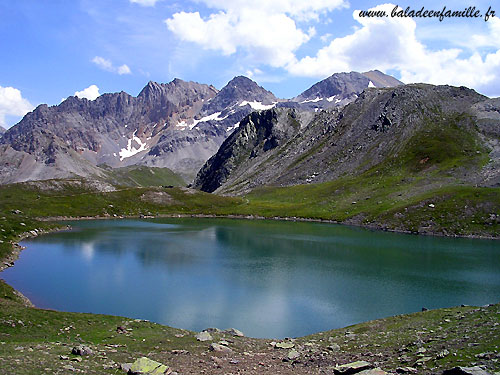 Le lac rond, cime de la Planette (3104 m) et roche Bernaude (3222 m) -  Patrice Roatta