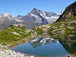 Reflet de l'Olan sur le lac Petarel