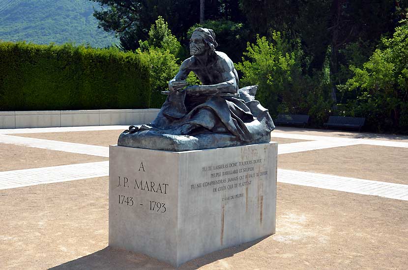 Statue de Marat