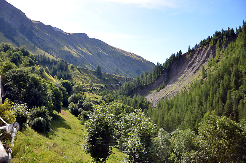 Vue sur la valle depuis le hameau