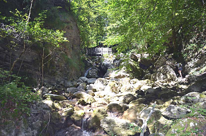 Pont sur le ruisseau d'Alloix