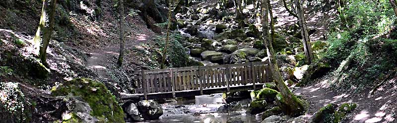 Pont sur le ruisseau d'Alloix