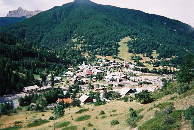 Le village de Ville-Vieille