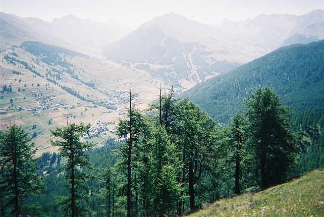 La valle de l'Agnelle (Dans la brume, le Viso)