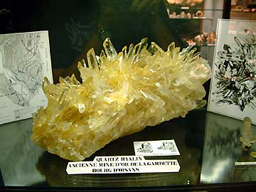 Quartz hyalin