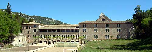 l'Abbaye de Snanque, vue arrire