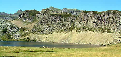 Le lac Gentau, l'un des lacs d'Ayous