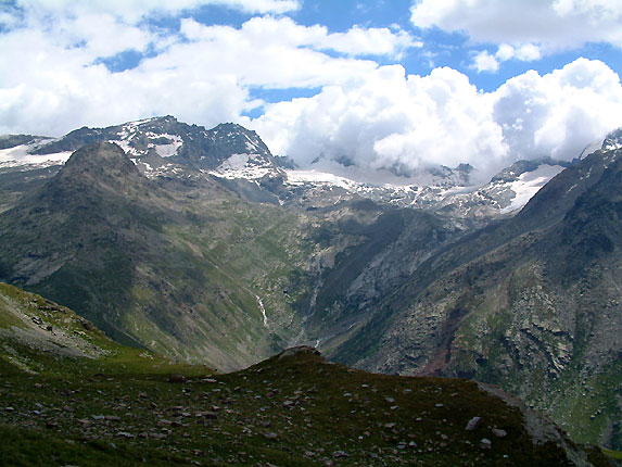 Glaciers des sources de l'arc et la moraine d'accs