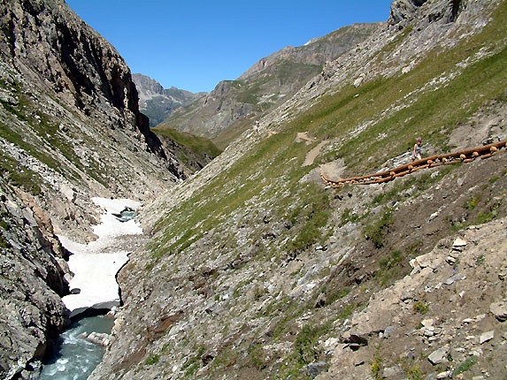 Dans les gorges du Malpasset