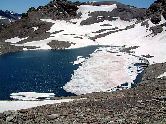 Le glacier du fond et son lac