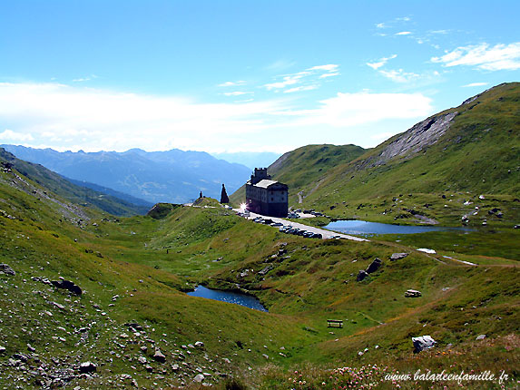 Ancien hospice du col du Petit Saint Bernard