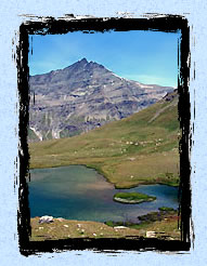 Lac du Plan de Cheval avec l'aiguille de la grande sassire