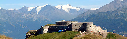 Le fort de la Platte et le Mont Pourri