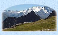 Panorama sur les montagnes environnantes