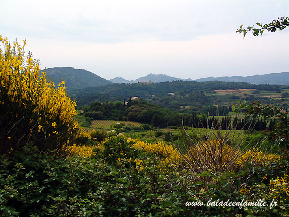 Dentelles et Abbaye