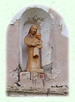 Sculpture de la vierge et l'enfant