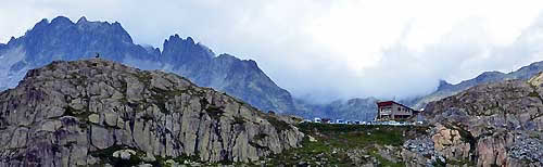 Le col de la Croix de fer