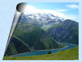 Grandes Rousses et lac de Grand Maison