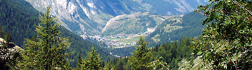 Le village de la Tuile dans la valle du Ruitor